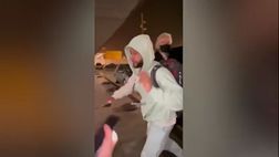 VIDEO / Il tifoso vuole un selfie, Depay gli ruba il telefono!