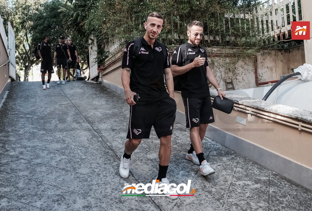 FOTO RITIRO PALERMO, i rosanero di Baldini arrivano in palestra (Gallery) - immagine 17