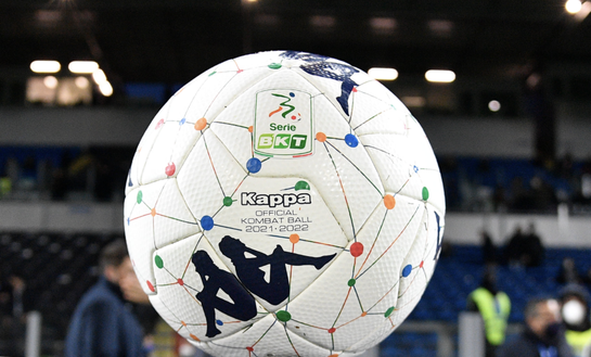 Pisa-Monza Serie B pallone Pisa-Monza Serie B pallone