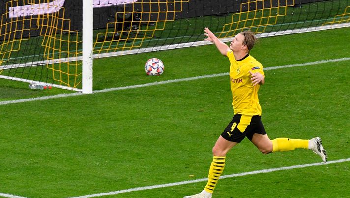 DORTMUND, GERMANY - OCTOBER 28: Dortmund's Erling Haaland celebrates after scoring his side's second goal during the Champions League group F soccer match between Borussia Dortmund and Zenit Saint Petersburg on October 28, 2020 in Dortmund, Germany. (Photo by Martin Meissner - Pool/Getty Images) DORTMUND, GERMANY - OCTOBER 28: Dortmund's Erling Haaland celebrates after scoring his side's second goal during the Champions League group F soccer match between Borussia Dortmund and Zenit Saint Petersburg on October 28, 2020 in Dortmund, Germany. (Photo by Martin Meissner - Pool/Getty Images)