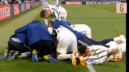VIDEO Juventus-Napoli, Dybala “travolto” dai compagni: l’ex Palermo torna e segna dopo 4′. Le immagini