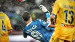 L’ultima volta che Gonzalo Higuain ha messo piede al San Paolo, il San Paolo era tutto per