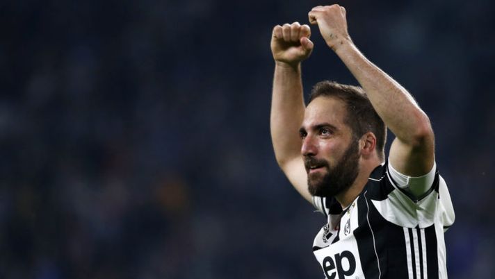 Che Higuain! Allegri: “Meno male che non è stato convocato, sta molto meglio” - immagine 1