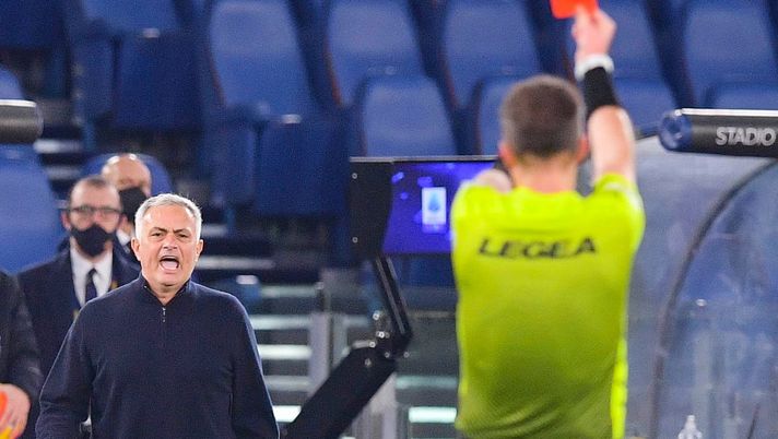 Getty Images La Stampa – Mourinho, furia contro Pairetto: “Ti ha mandato la Juve” - immagine 1