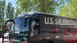 Video – Torino-Salernitana, l’arrivo allo stadio del pullman dei campani