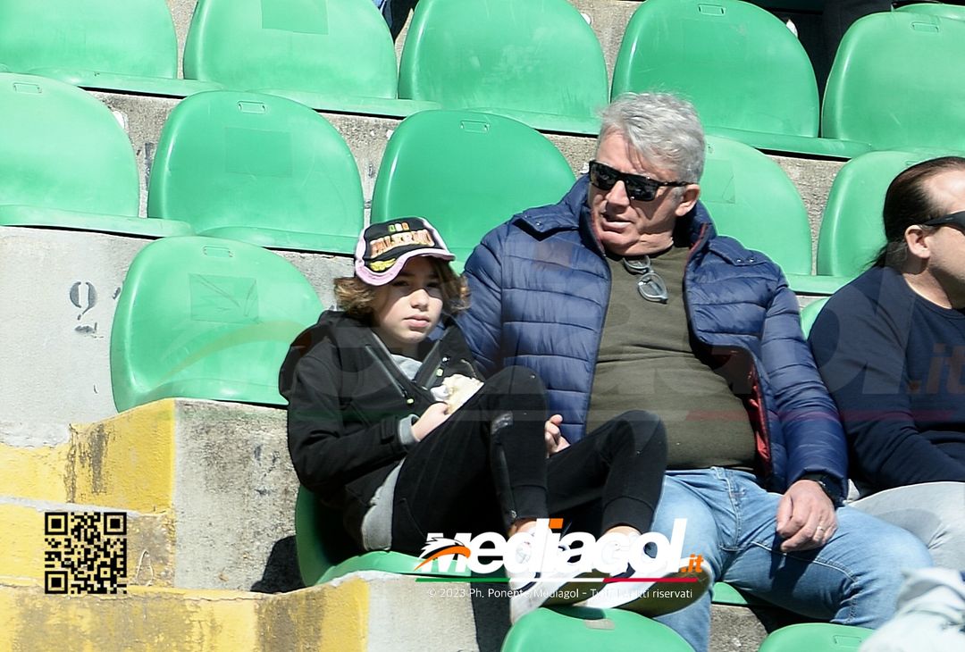 FOTOTIFO Palermo-Frosinone 1-1, i tifosi allo Stadio “Renzo Barbera” (Gallery) - immagine 27