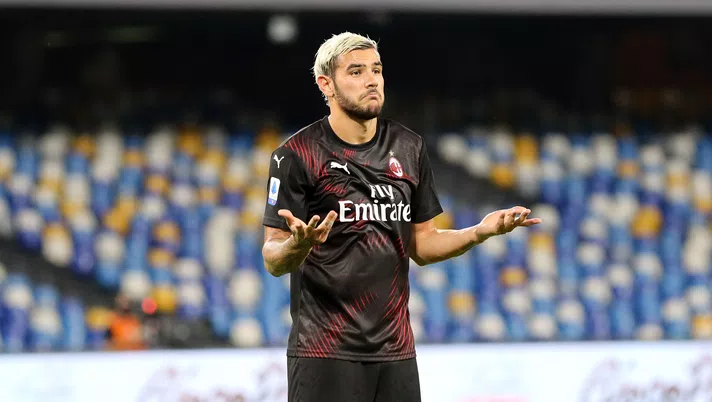 Theo Hernández Napoli-Milan