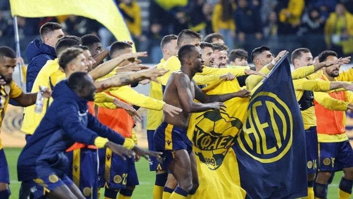 Cipro, scontri e disordini durante il derby di coppa a Limassol - immagine 1