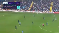 VIDEO / Balotelli segna un gran gol, ma è in fuorigioco