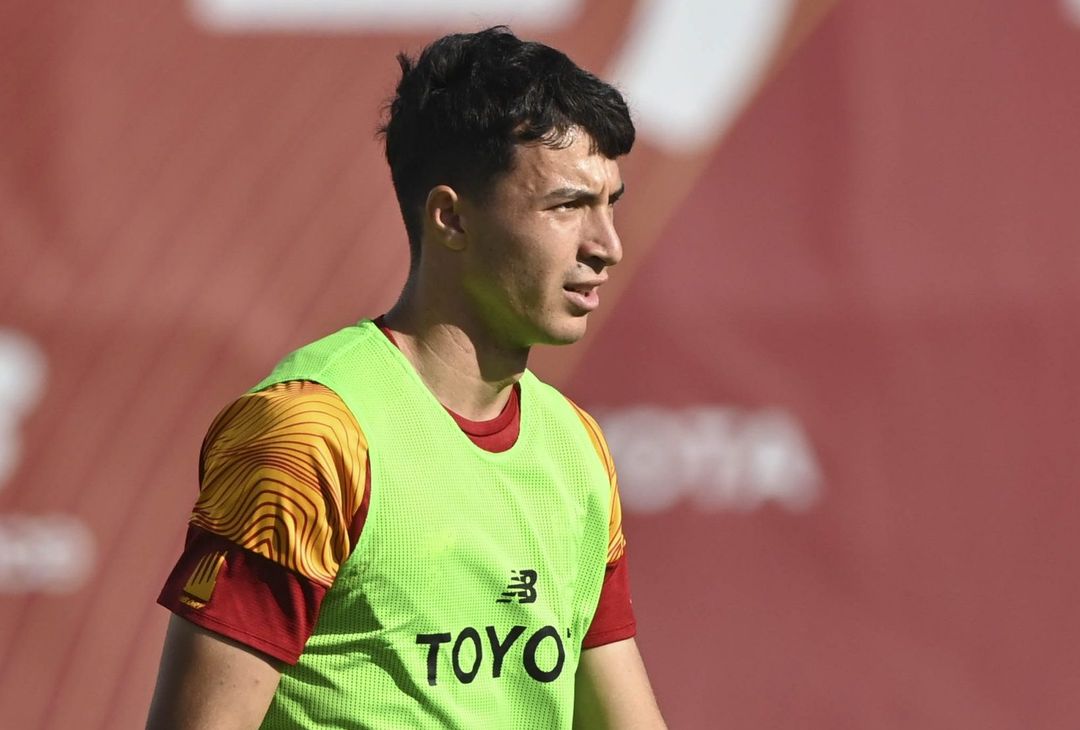 Trigoria, ripresa in vista del Betis: Karsdorp con il gruppo – FOTO GALLERY - immagine 41