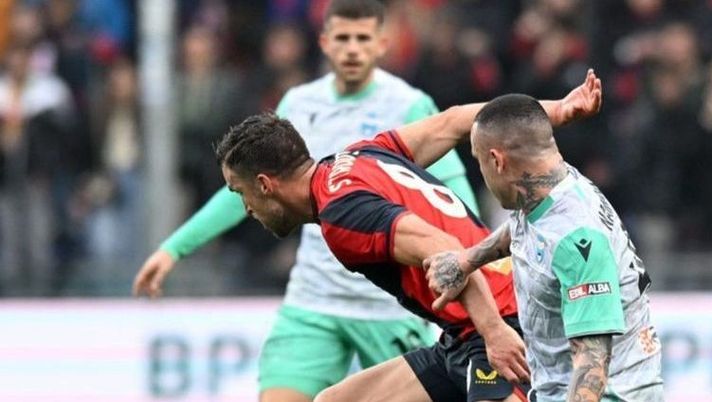 Genoa-Spal, Strootman a Nainggolan: “Ti preferisco con la stessa maglia” - immagine 1