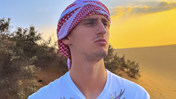 Roma, vacanze d’amore: Matic in Serbia sotto la neve, Kumbulla sultano nel deserto - immagine 1