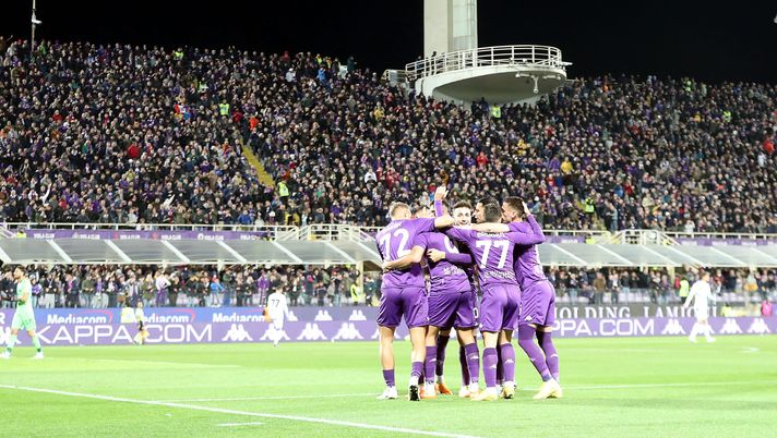 FLORENCE, ITALY - APRIL 17: Arthur Mendonça Cabral of ACF Fiorentina celebrates after scoring a goal during the Serie A match between ACF Fiorentina and Atalanta BC at Stadio Artemio Franchi on April 17, 2023 in Florence, Italy. (Photo by Gabriele Maltinti/Getty Images) Concessione del Franchi per la prossima stagione: dettagli e tempi - immagine 1