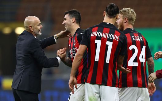Stefano Pioli abbraccia Alessio Romagnoli (Photo by Marco Luzzani/Getty Images) Stefano Pioli abbraccia Alessio Romagnoli (Photo by Marco Luzzani/Getty Images)