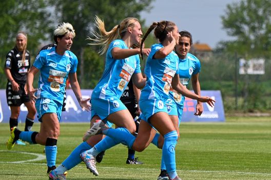 Foto Napoli Femminile goldoni napoli