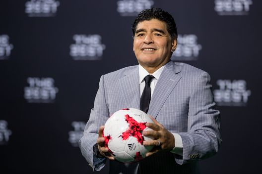 ZURICH, SWITZERLAND - JANUARY 09: Diego Maradona arrives for The Best FIFA Football Awards 2016 on January 9, 2017 in Zurich, Switzerland. (Photo by Philipp Schmidli/Getty Images)