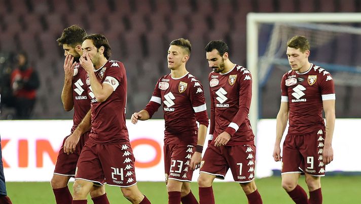 NAPLES, ITALY - DECEMBER 18:  Players of FC Torino show their disappointment after the Serie A match between SSC Napoli and FC Torino at Stadio San Paolo on December 18, 2016 in Naples, Italy.  (Photo by Francesco Pecoraro/Getty Images) 