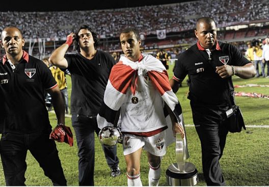 Copa Sudamericana, tifosi San Paolo vietano a donne e minori trasferta col Tigre di Retegui- immagine 4
