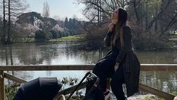 Giorgia Palmas al parco con la figlia Mia: “Respiriamo aria di primavera”