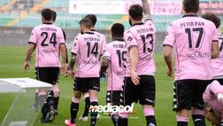 Palermo, le maglie rosanero ‘Peter Pan’ all’asta per sostenere la ricostruzione dell’asilo incendiato