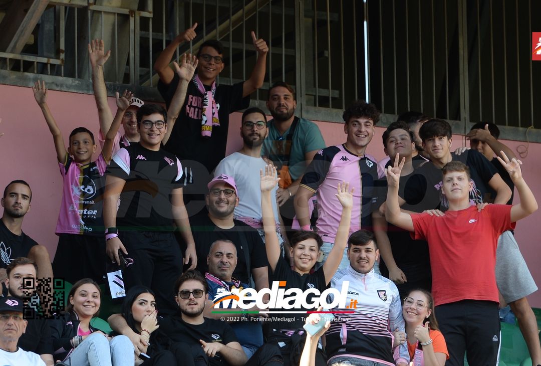 FOTOTIFO Palermo-Cittadella 0-0, i tifosi allo Stadio “Renzo Barbera” (Gallery) - immagine 75