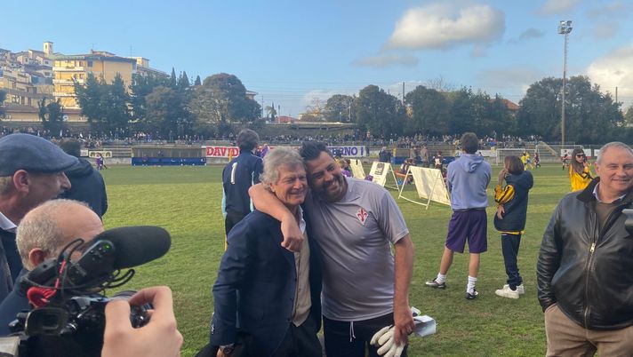 FOTO VN – “Ricordando Davide Astori”, abbracci e sorrisi tra Frey e Antognoni - immagine 1