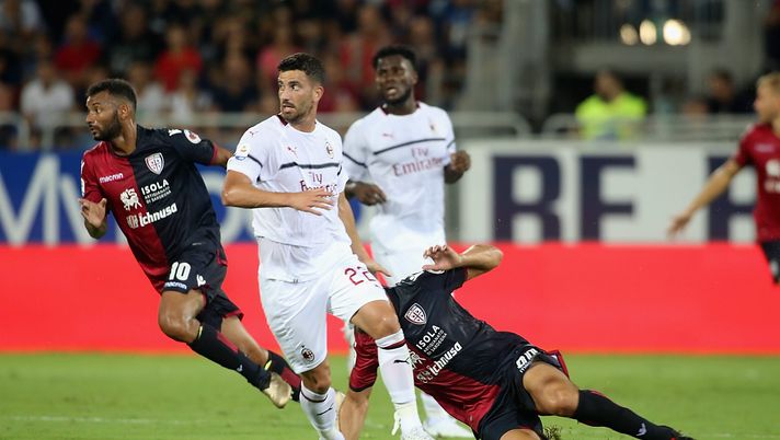 CAGLIARI, ITALY - SEPTEMBER 16: Musacchio Mateo of Milan in action   during the serie A match between Cagliari and AC Milan at Sardegna Arena on September 16, 2018 in Cagliari, Italy.  (Photo by Enrico Locci/Getty Images) 