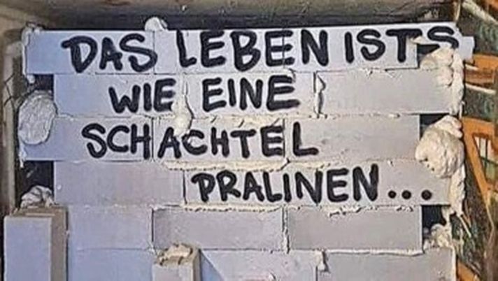Derby di Lipsia: i tifosi del Chemie bloccano il tunnel che porta al settore ospiti - immagine 1