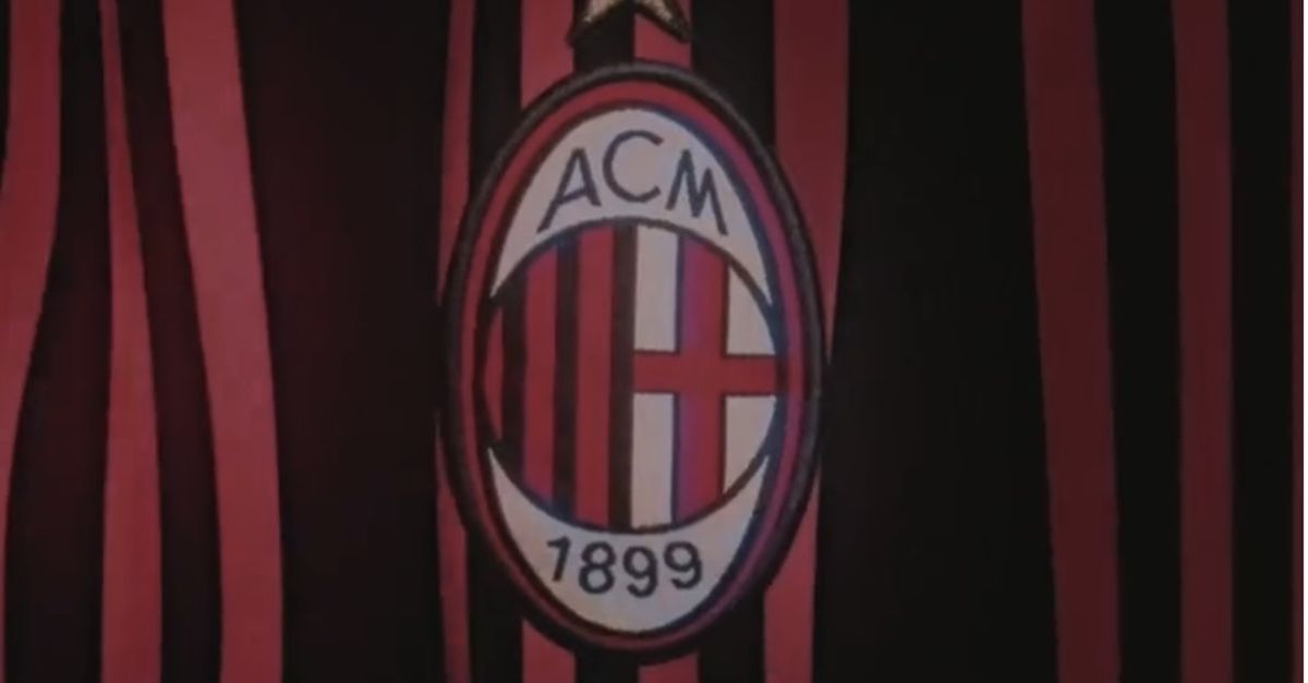 VIDEO – Quarta maglia Milan 2022-2023: i dettagli del kit