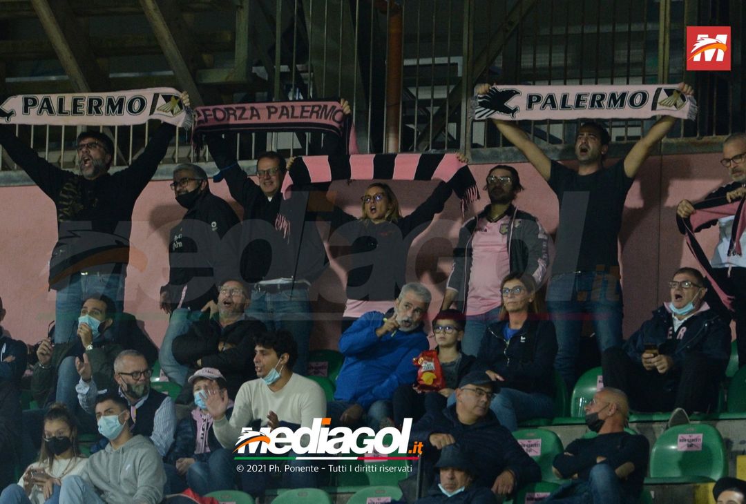 FOTO, i tifosi allo stadio per Palermo – Virtus Villafranca 1-0 (Gallery) - immagine 38