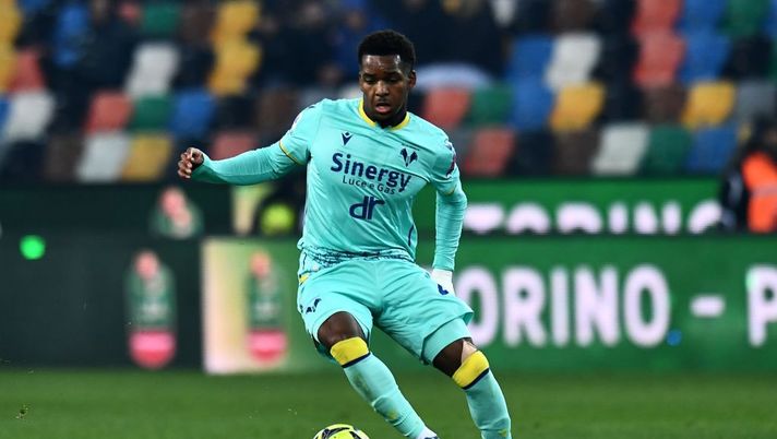 UDINE, ITALY - JANUARY 30:Jayden Braaf of Hellas Verona in action during the Serie A match between Udinese Calcio and Hellas Verona at Dacia Arena on January 30, 2023 in Udine, Italy. (Photo by Alessandro Sabattini/Getty Images) Verona, la probabile formazione: cosa filtra su Faraoni e Doig, occhio a Braaf e Ngonge - immagine 1