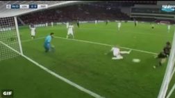 VIDEO / Il portiere del Tottenham salva tutto con una parata incredibile, sulla linea
