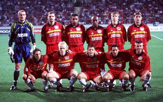 LEVERKUSEN, GERMANY - SEPTEMBER 14: CHAMPIONS LEAGUE 99/00, Leverkusen; TSV (Photo by Alexander Hassenstein/Bongarts/Getty Images) LEVERKUSEN, GERMANY - SEPTEMBER 14: CHAMPIONS LEAGUE 99/00, Leverkusen; TSV (Photo by Alexander Hassenstein/Bongarts/Getty Images)