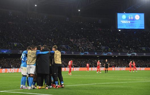 Champions – Il Napoli batte l’Eintracht e raggiunge Inter e Milan ai quarti. Avanti il Real - immagine 1