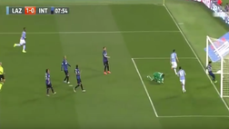 VIDEO / Anche il laziale De Angelis al gol di Klose si chiede: «Certo che l’Inter…»
