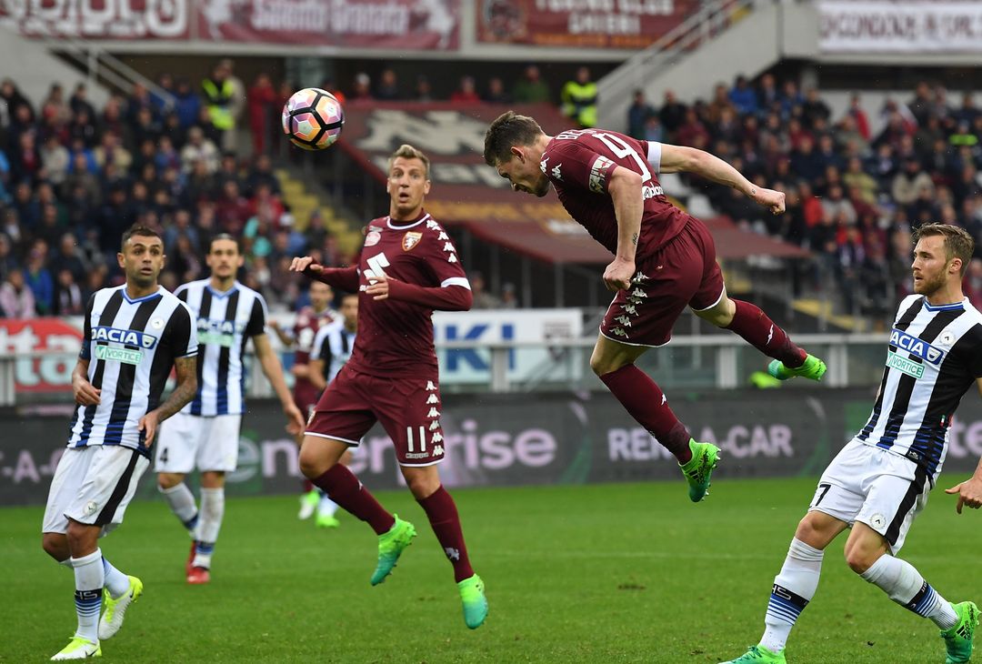  TURIN, ITALY - APRIL 02:  Andrea Belotti (C) of FC Torino scores a goal during the Serie A match between FC Torino and Udinese Calcio at Stadio Olimpico di Torino on April 2, 2017 in Turin, Italy.  (Photo by Valerio Pennicino/Getty Images)  