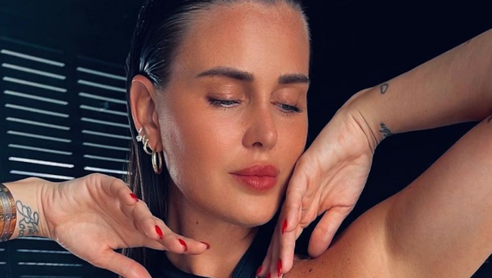 Natalie Weber, look sexy per la serata. Lady Zarate elegante e sensuale - immagine 1