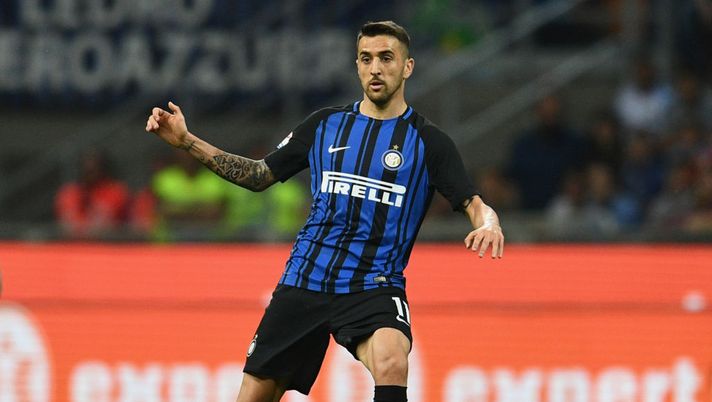 MILAN, ITALY - MAY 12:  Matias Vecino of FC Internazionale in action during the serie A match between FC Internazionale and US Sassuolo at Stadio Giuseppe Meazza on May 12, 2018 in Milan, Italy.  (Photo by Claudio Villa - Inter/Inter via Getty Images) 
