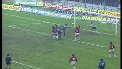 VIDEO STORICI / Berti contro il Milan come un toro quando vede rosso: palla in area, incornata vincente