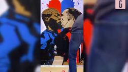 VIDEO Milan-Inter, il bacio tra Ibrahimovic e Lukaku: Tvboy riscrive la storia del derby di San Siro, che passione tra Zlatan e Romelu!