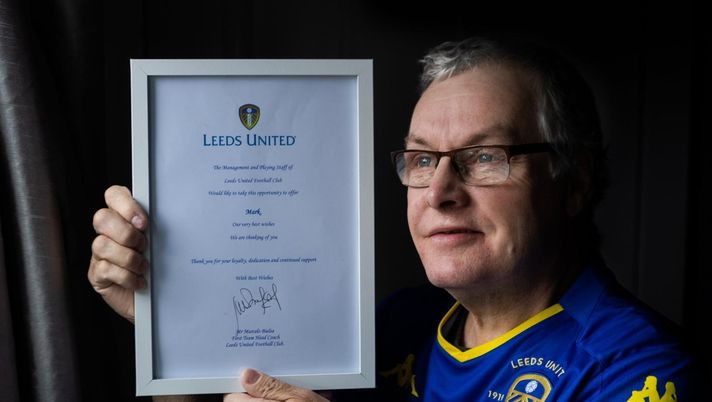 Leeds, Mark ha salvato la vita di una bimba ma ora è malato terminale: Bielsa lo invita allo stadio Leeds, Mark ha salvato la vita di una bimba ma ora è malato terminale: Bielsa lo invita allo stadio