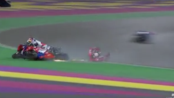 MotoGP Qatar, la caduta di Bagnaia che si trascina giù anche Martin