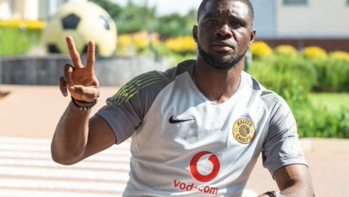 Il portiere dei Kaizer Chiefs esulta: vinto il derby di Soweto Il portiere dei Kaizer Chiefs esulta: vinto il derby di Soweto