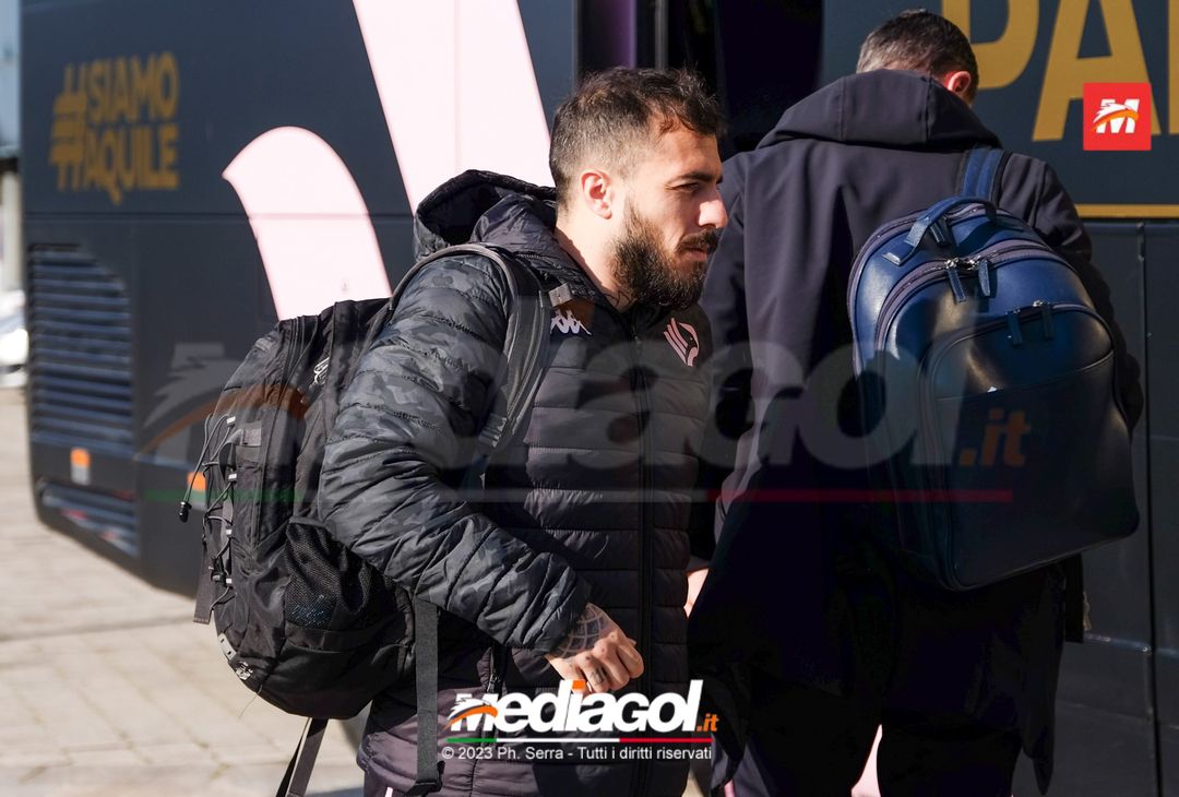 FOTO Palermo, i rosanero ritornano a Palermo dopo il la trasferta a Genova (Gallery) - immagine 3