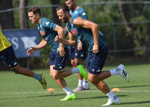 (Photo by SSC NAPOLI/SSC NAPOLI via Getty Images) (Photo by SSC NAPOLI/SSC NAPOLI via Getty Images)