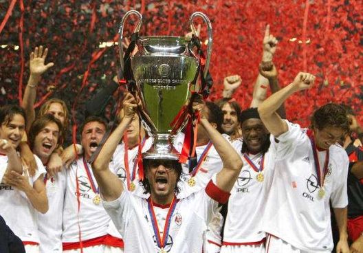 Grandiosità non corrisponde sempre a bellezza, come nel caso della vittoria del Milan sulla Juve nella finale di Champions League del 2003 (Fonte: ForzaItalianFootball.com) Grandiosità non corrisponde sempre a bellezza, come nel caso della vittoria del Milan sulla Juve nella finale di Champions League del 2003 (Fonte: ForzaItalianFootball.com)