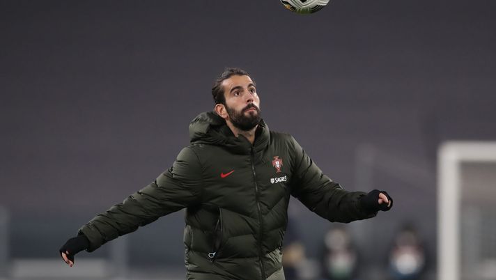 TURIN, ITALY - MARCH 24: Sergio Oliveira of Portugal warms up during the half time interval of the FIFA World Cup 2022 Qatar qualifying match between Portugal and Azerbaijan at Allianz Stadium on March 24, 2021 in Turin, Italy. (Photo by Jonathan Moscrop/Getty Images) 