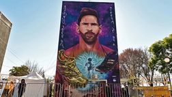 Rosario, i murales di Messi sulla sua scuola: Cintia “Un giorno volevano marinare ma…”