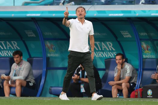 Luis Enrique (Photo by Alexander Hassenstein/Getty Images) Nations League, il big match Spagna-Portogallo termina 1-1: i risultati- immagine 2