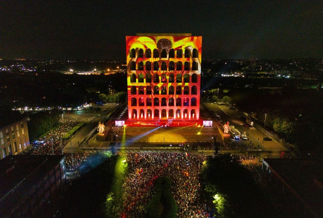 Dybala si presenta al Colosseo Quadrato – FOTO GALLERY - immagine 10